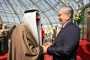 Oʻzbekiston prezidenti rasmiy tashrif bilan Al-Kuvaytga keldi