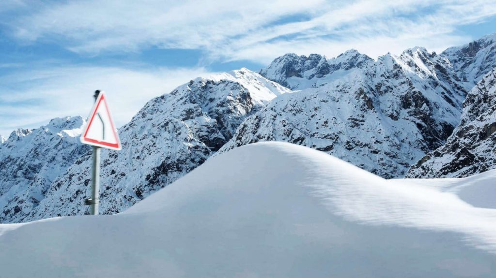 Oʻzgidromet qor koʻchkisi xavfi haqida ogohlantirdi