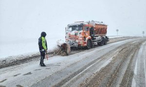 Qor yog‘ishi sababli Qamchiq dovoni yopildi