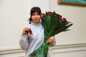 Para velosportchi Odinaxon Hamdamovaga ikkita oltin medal uchun uy sovg‘a qilindi