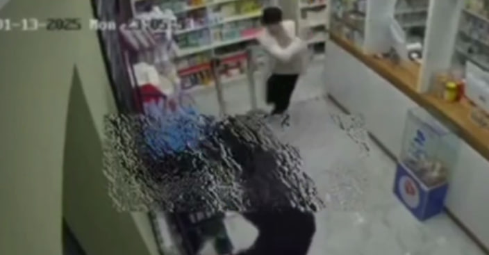 В Чирчике осудили мужчину за кражу в аптеке